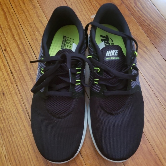 Sneakers - Picture 2 of 3